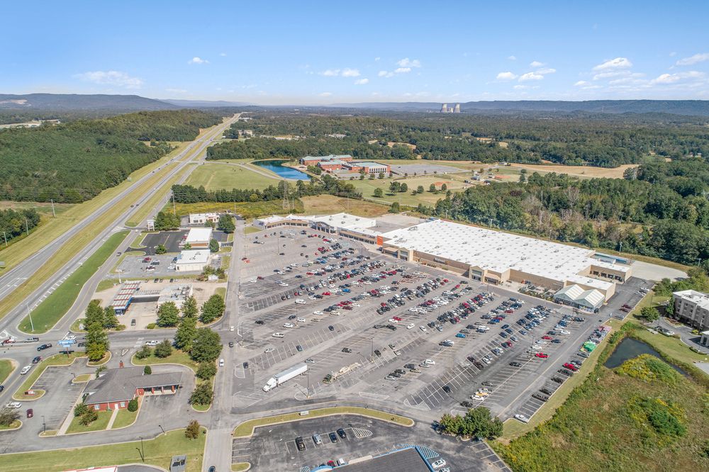 Scottsboro Marketplace: 24833 John T Reid Pkwy, Scottsboro, AL 35768